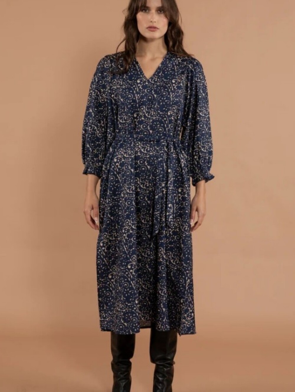 Raga NWT Divya Long Sleeve Midi Dress